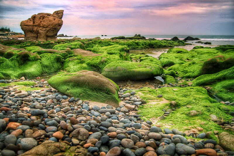 Biển và bãi đá Cổ Thạch Phan Thiết